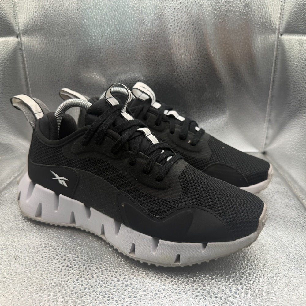 Size 8 Reebok Zig Dynamica CL Black White‎ Womens Lace Up Comfort Running Shoes